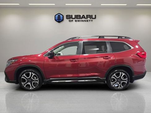 Used 2024 Subaru Ascent Limited image 2