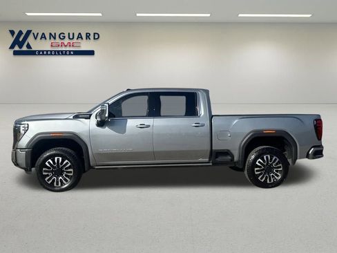 Used 2024 GMC Sierra 2500 Denali Ultimate image 2