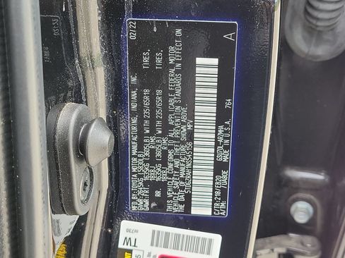 Used 2022 Toyota Highlander XLE FWD image 27