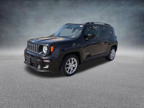 Used 2021 Jeep Renegade Latitude FWD image 4
