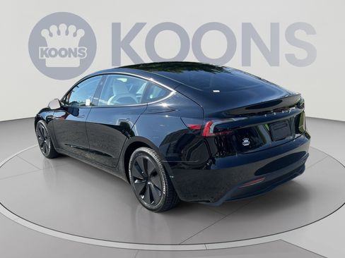 Used 2025 Tesla Model 3 Long Range AWD/4WD image 4