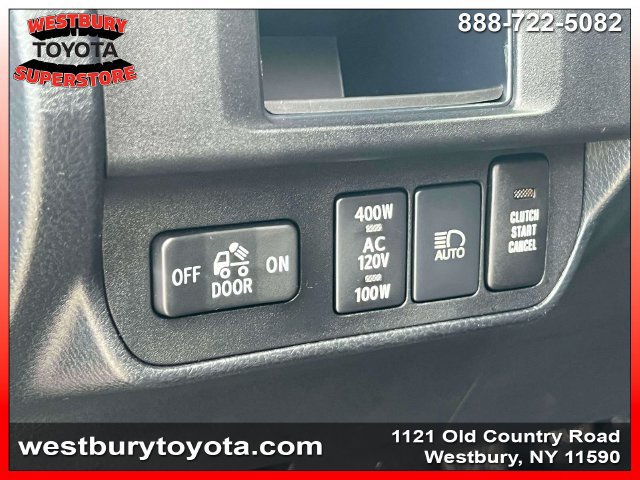 Used 2018 Toyota Tacoma TRD Sport AWD/4WD image 22