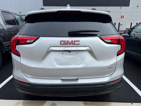 Used 2019 GMC Terrain SLE w/ Driver Convenience Package image 4