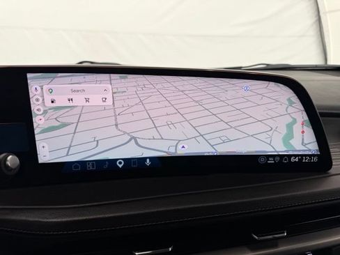 Used 2025 Cadillac XT4 Premium Luxury FWD image 35