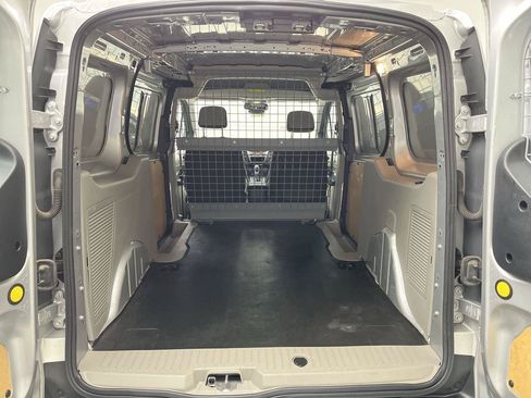Used 2023 Ford Transit Connect XLT FWD image 21