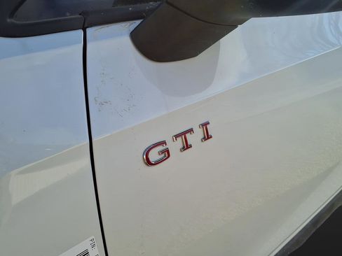 New 2026 Volkswagen GTI SE image 9