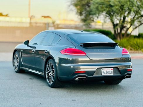 Used 2016 Porsche Panamera AWD/4WD image 5