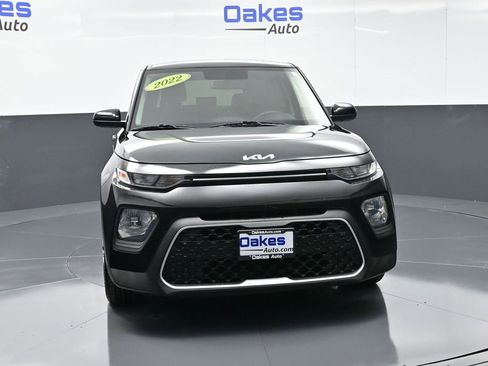 Certified 2022 Kia Soul LX image 3