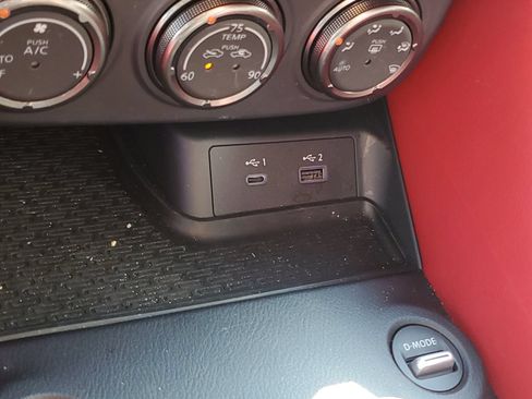 Used 2025 Nissan Z Performance w/ Floor Mat Package RWD image 22