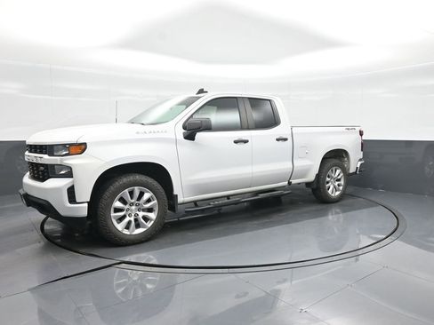 Used 2021 Chevrolet Silverado 1500 Custom image 23