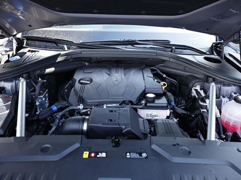 New 2026 Genesis GV70 2.5T Advanced image 14