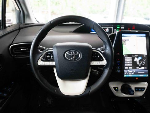 Used 2018 Toyota Prius Prime Advanced FWD image 21