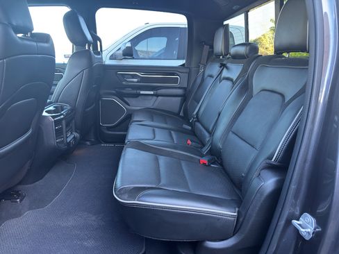 Used 2019 RAM 1500 Laramie AWD/4WD image 12