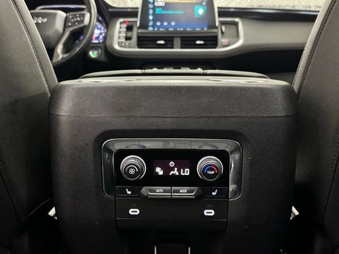 Used 2022 Chevrolet Suburban RST w/ Sport Performance Package AWD/4WD image 9