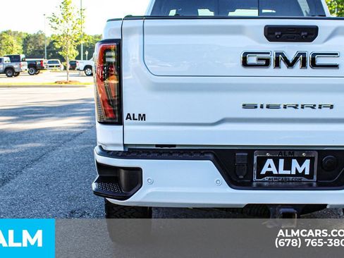 Used 2025 GMC Sierra 2500 AT4 w/ AT4 Premium Plus Package AWD/4WD image 13