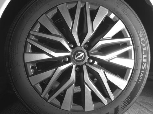 Used 2025 Nissan Altima 2.5 SV image 14