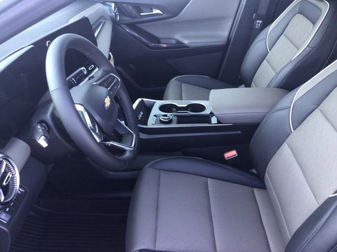 New 2026 Chevrolet Equinox LT w/ Convenience Package II image 7