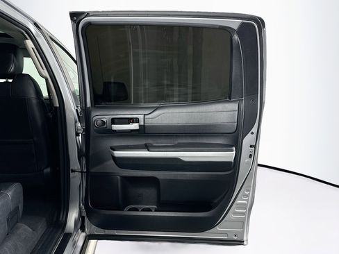Used 2016 Toyota Tundra Limited image 29