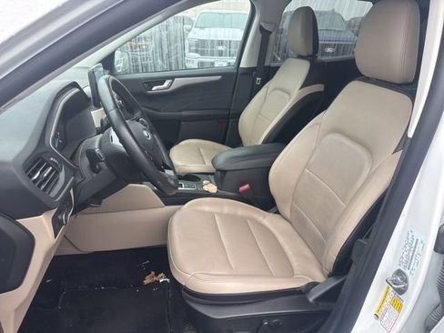 Used 2022 Ford Escape SEL AWD/4WD image 11