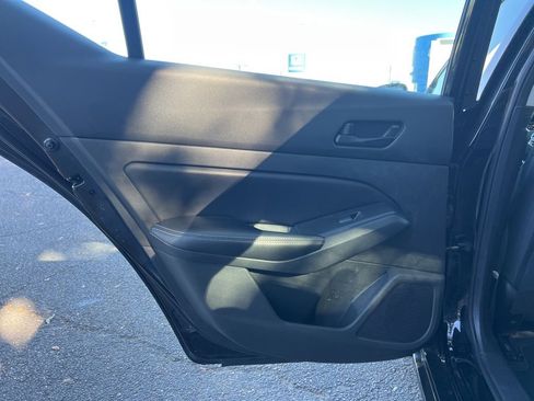 Used 2024 Nissan Altima 2.5 SV image 17