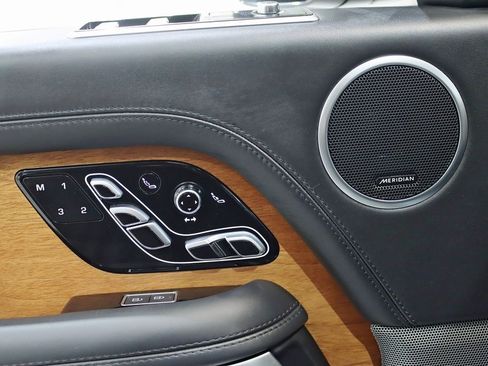 Used 2021 Land Rover Range Rover Autobiography image 38