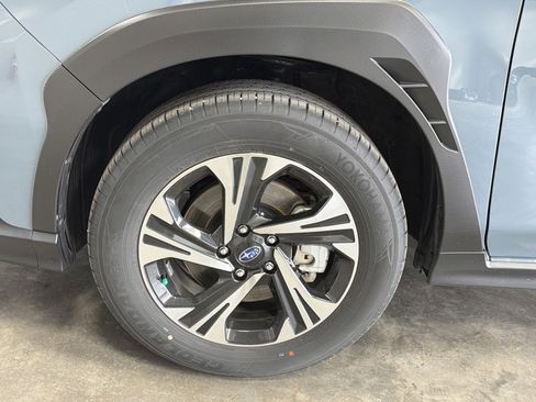 Certified 2025 Subaru Crosstrek 2.0i Premium AWD/4WD image 9