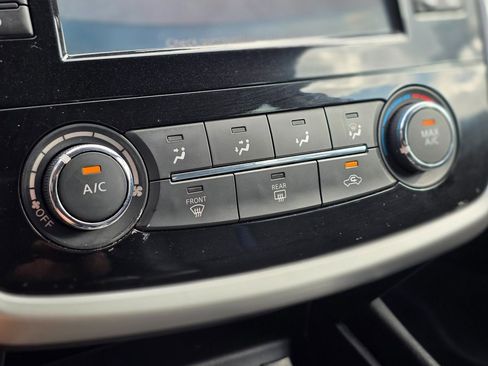 Used 2018 Nissan Altima 2.5 SR w/ SR Special Edition image 36