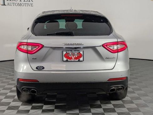 Used 2018 Maserati Levante AWD/4WD image 6