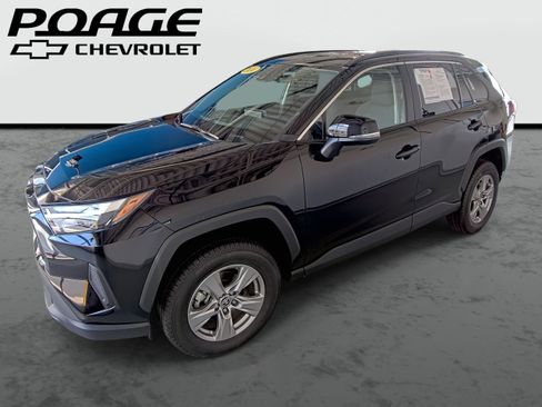Used 2024 Toyota RAV4 XLE image 1