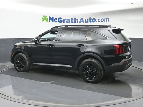 Used 2023 Kia Sorento S image 24