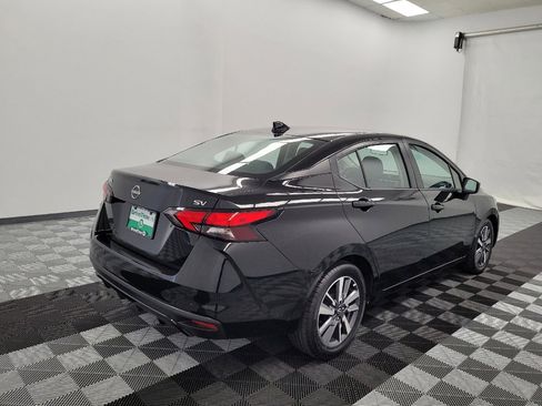 Used 2024 Nissan Versa SV FWD image 9