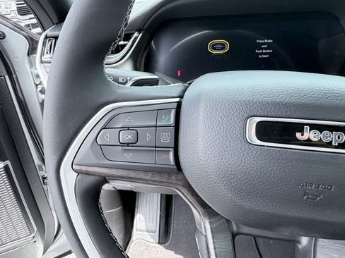 New 2026 Jeep Grand Cherokee L Limited RWD image 16
