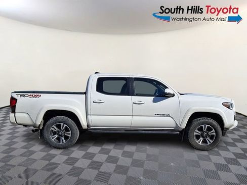 Certified 2018 Toyota Tacoma TRD Sport image 7