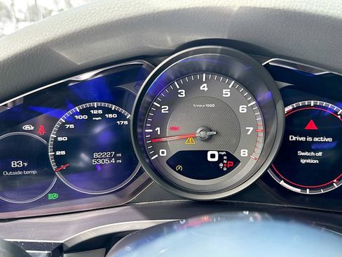 Used 2019 Porsche Cayenne Base image 13