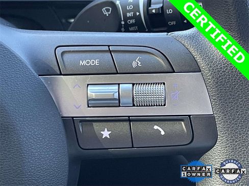 Certified 2025 Hyundai Kona SE image 21