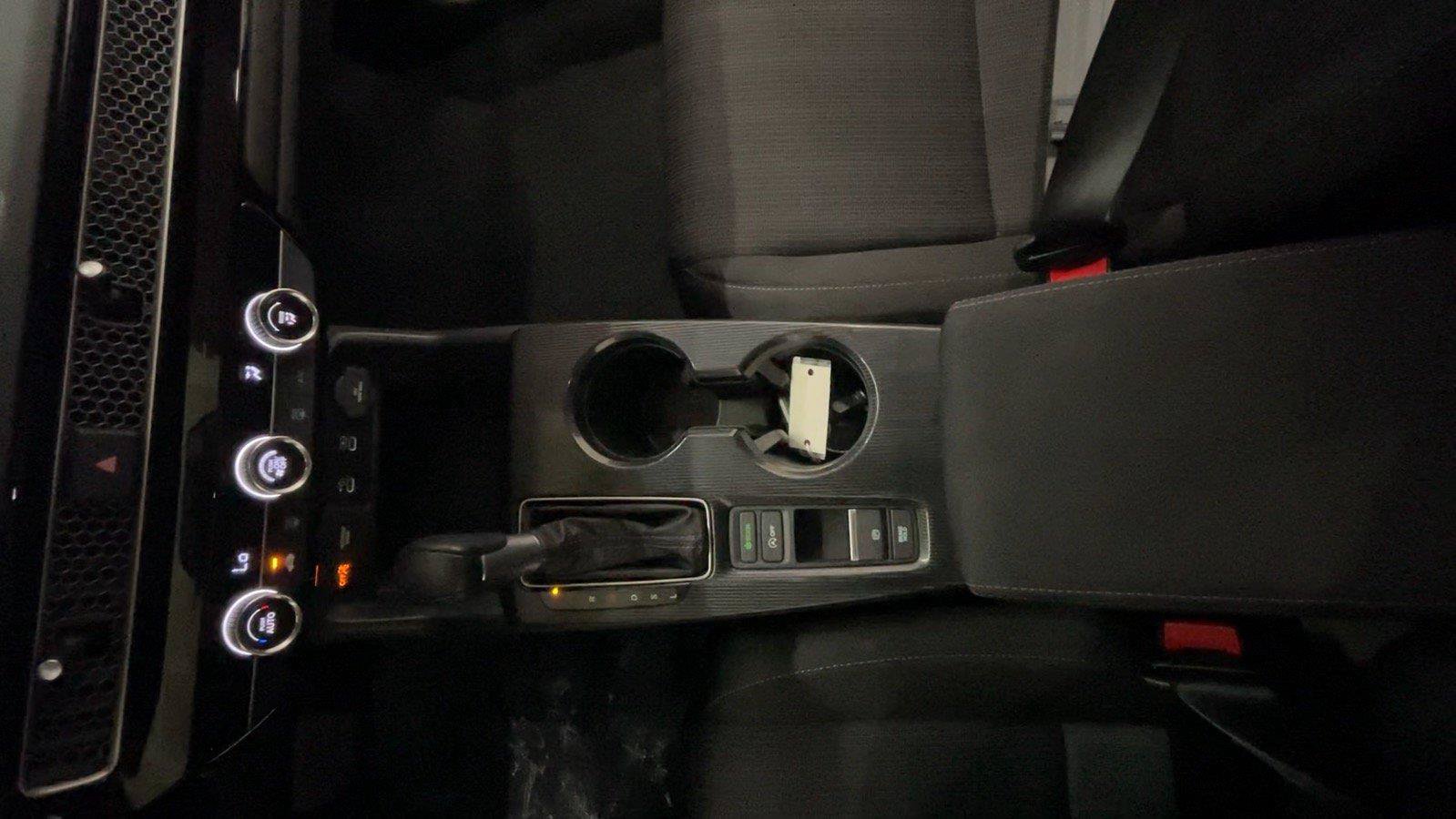 Used 2025 Honda Civic LX image 40