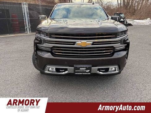 Used 2019 Chevrolet Silverado 1500 High Country w/ Technology Package image 2
