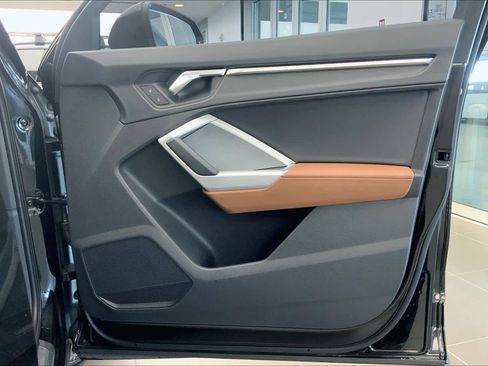 Used 2021 Audi Q3 2.0T Premium w/ Convenience Package image 23