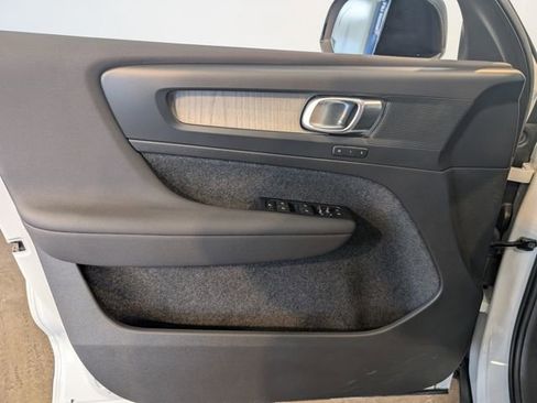 Used 2023 Volvo XC40 B5 Plus w/ Driver Assist Package image 11