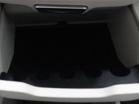 Used 2019 Chrysler Pacifica Touring-L Plus FWD image 21