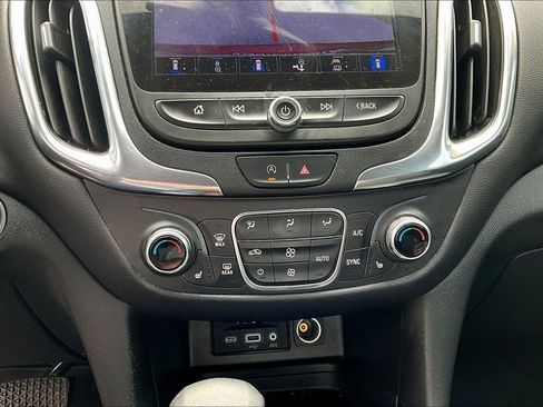 Used 2023 Chevrolet Equinox LT AWD/4WD image 14
