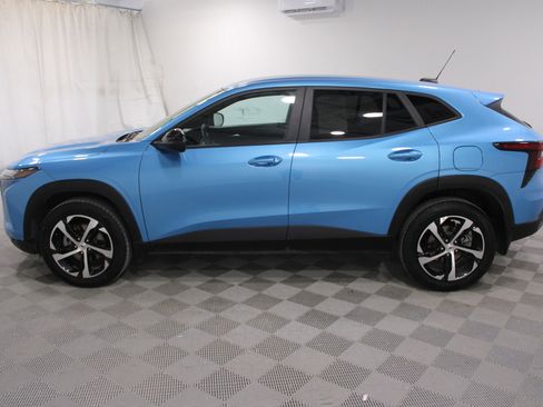 Used 2025 Chevrolet Trax RS image 30