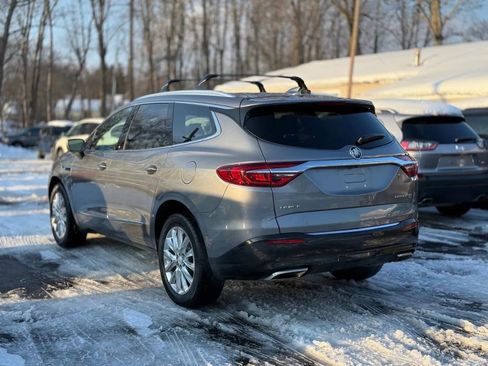 Used 2018 Buick Enclave Premium w/ Experience Buick Package image 7
