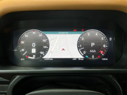 Used 2024 Land Rover Defender 90 X-Dynamic SE AWD/4WD image 16