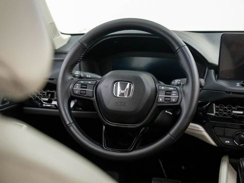 Certified 2025 Honda Accord EX-L image 11
