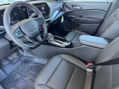 New 2026 Chevrolet Trax RS w/ Sunroof Package FWD image 10