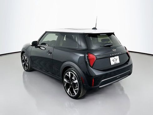 Certified 2025 MINI Cooper 2-Door Hardtop image 7