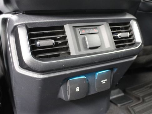 Used 2023 Ford F150 Lariat w/ Equipment Group 502A High AWD/4WD image 18