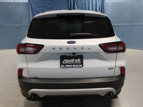 Used 2025 Ford Escape SE w/ PHEV Premium Package image 34