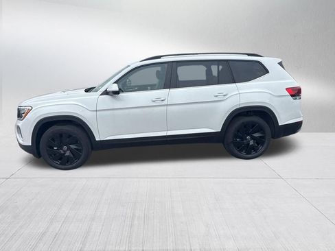 New 2026 Volkswagen Atlas SE image 2